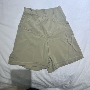 Arie offline crossover 3” bike shorts in Olive Green